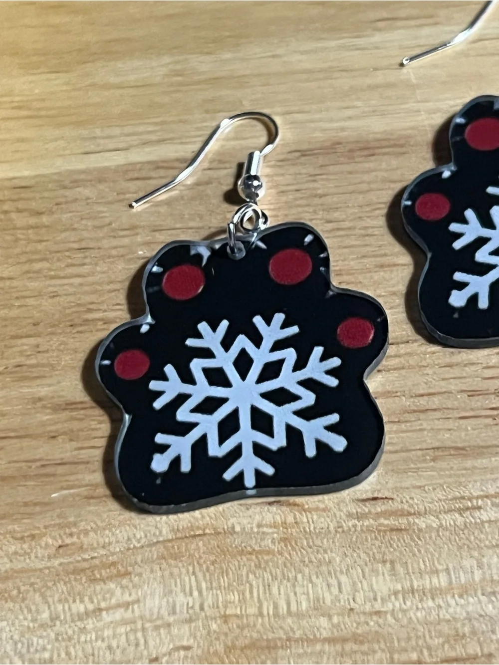 Black Paw Print Snowflake Earrings for Small Pets E152